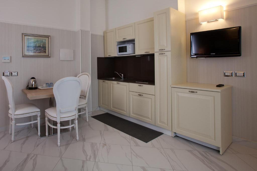 Hotel Residence Villa Del Mare Rimini Oda fotoğraf